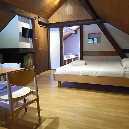 Maison Des Gorges, Ferienhaus, Optimal 4 Pers Max 6 Pers * Moutier