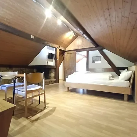 Maison Des Gorges, Ferienhaus, Optimal 4 Pers Max 6 Pers * Moutier