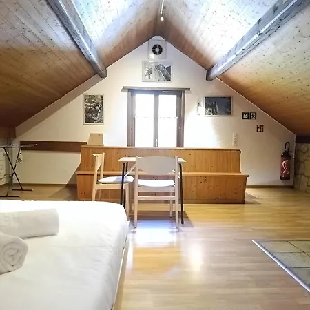 Semesterbostad Maison Des Gorges, Ferienhaus, Optimal 4 Pers Max 6 Pers Moutier