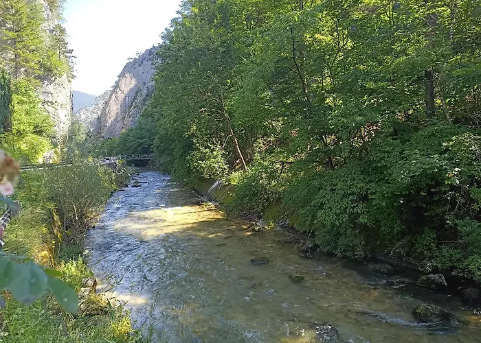 Maison Des Gorges, Ferienhaus, Optimal 2 - 4 Pers Max 6 Pers Сasa de vacaciones Moutier