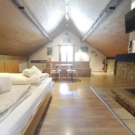 Maison Des Gorges, Ferienhaus, Optimal 4 Pers Max 6 Pers * Moutier